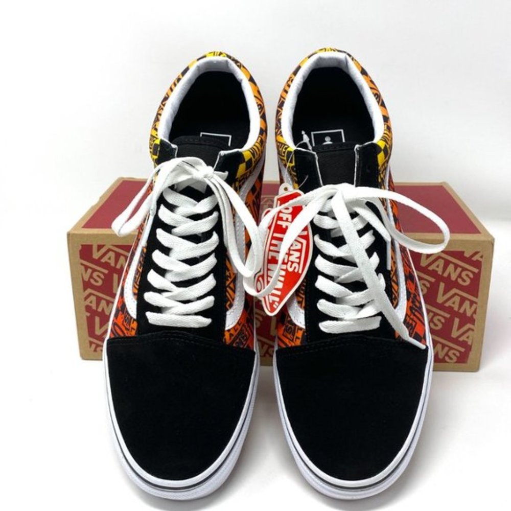 Mega Salevans Old Skool Logo Flame Suede Canvas Shoes Women's Vn0a4u3b2n5 View 4